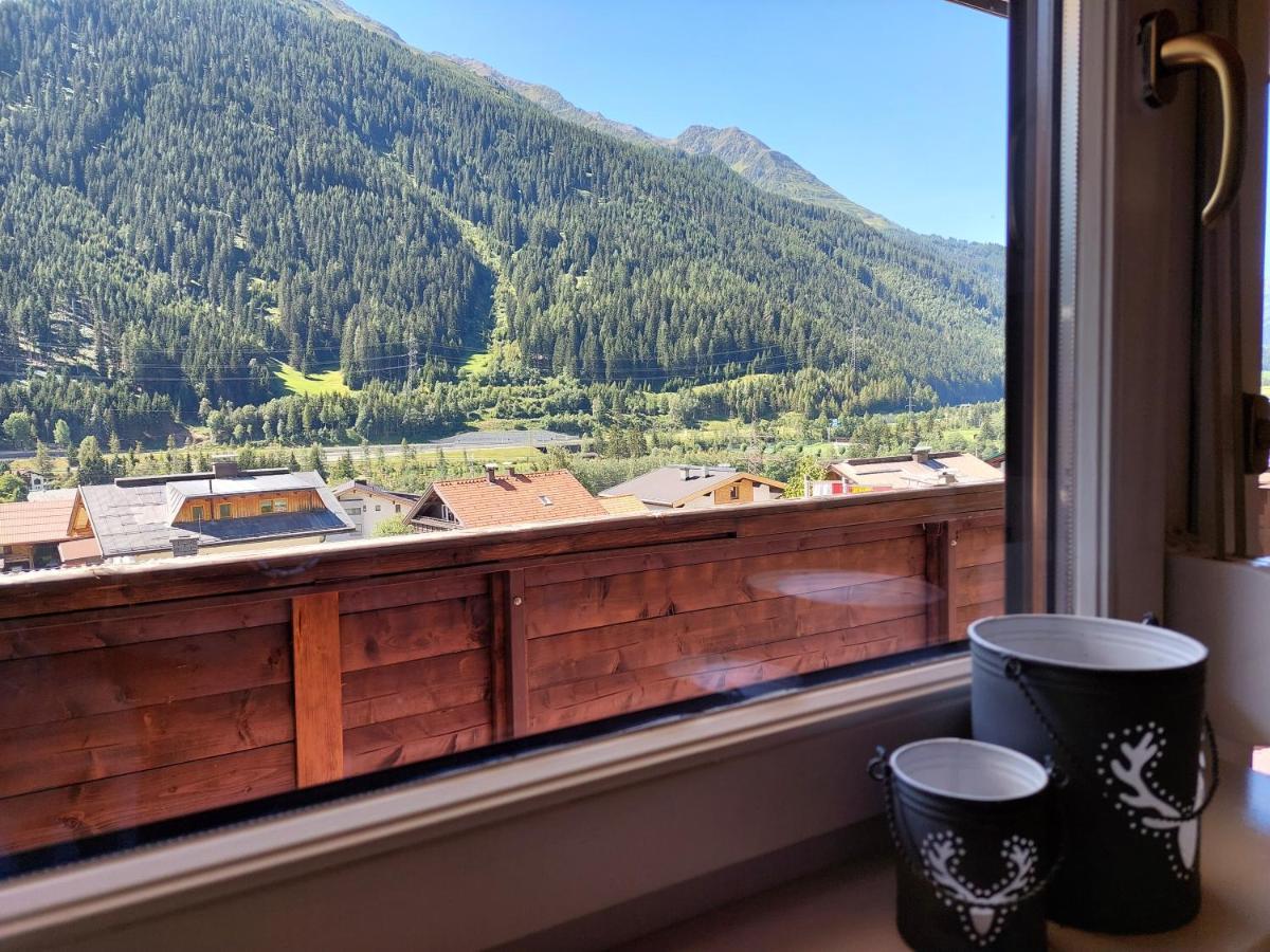 Lodge Am Hirschen Pettneu am Arlberg Ngoại thất bức ảnh